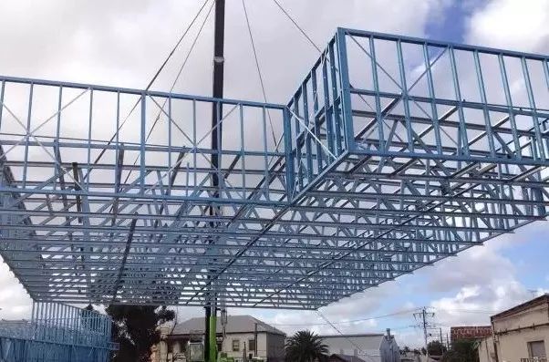 我們經(jīng)常去的KFC就是用輕鋼建造而成的!(圖10) 睿婕輕鋼別墅