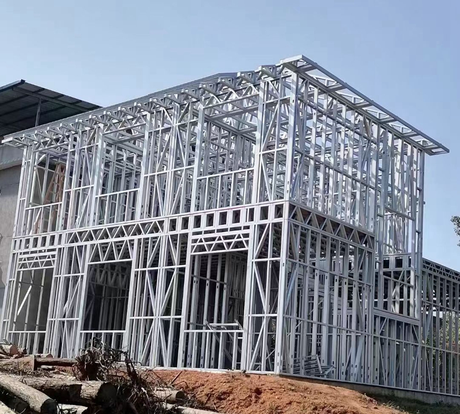 輕鋼別墅怎么固定在地基上？